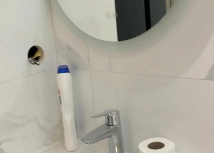 Feuillade Ancien Partage בית אירוח נים